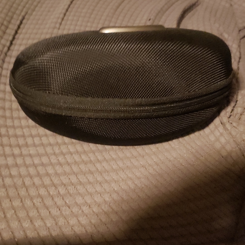 Oakley Eyeglass holder